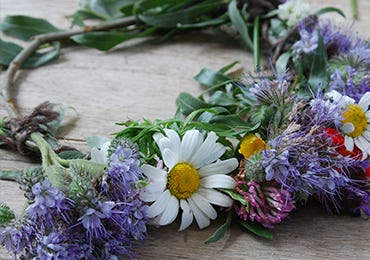 How to make flower crowns